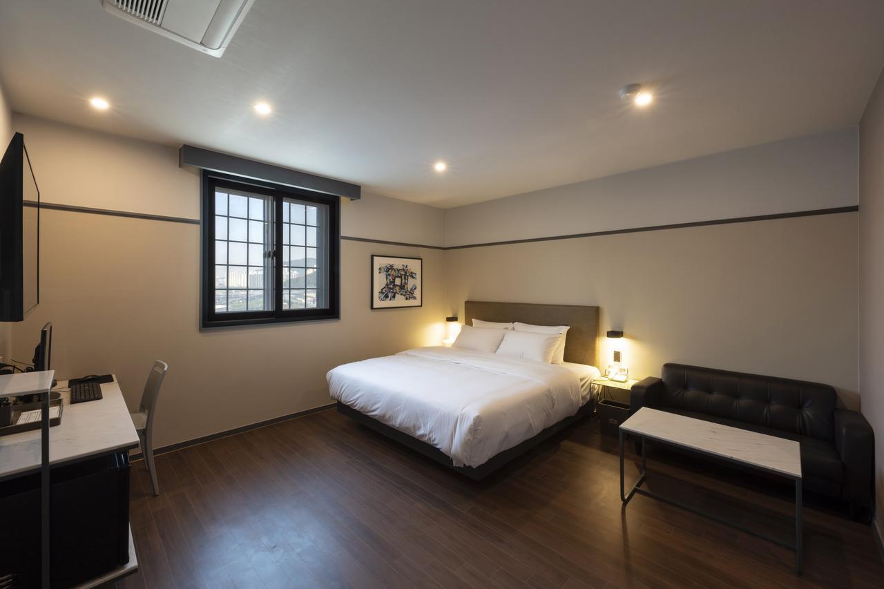 Brown-Dot Hotel Gupo Busan Eksteriør billede